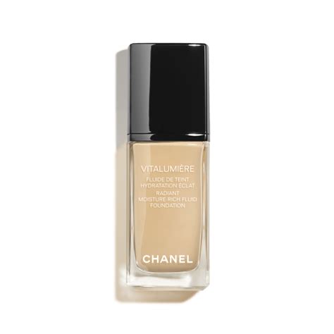 chanel vitalumiere radiant moisture rich fluid foundation|chanel radiant foundation ingredients.